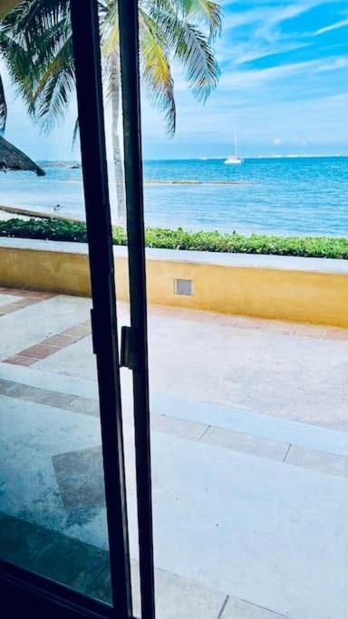 Punta Me Apartment Beach Front In The Hotel & Waterpark Cancun Exterior photo