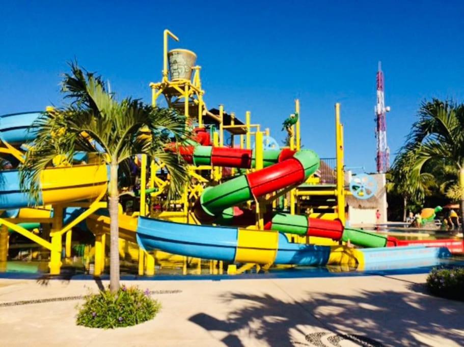 Punta Me Apartment Beach Front In The Hotel & Waterpark Cancun Exterior photo